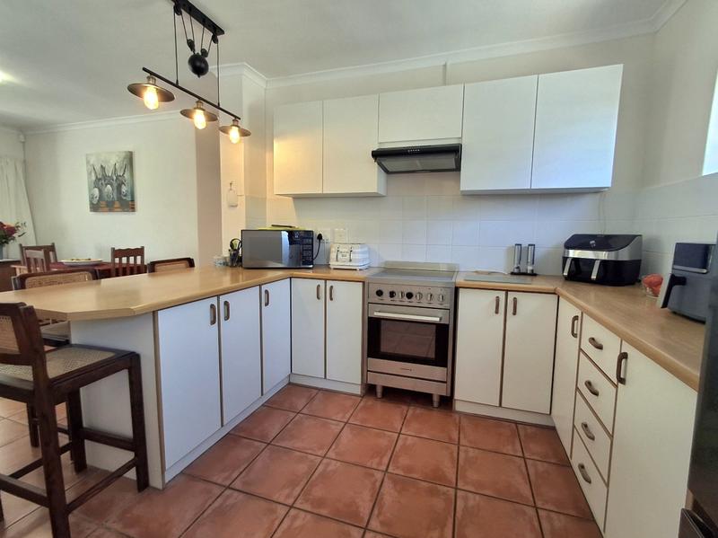 3 Bedroom Property for Sale in Britannia Bay Western Cape
